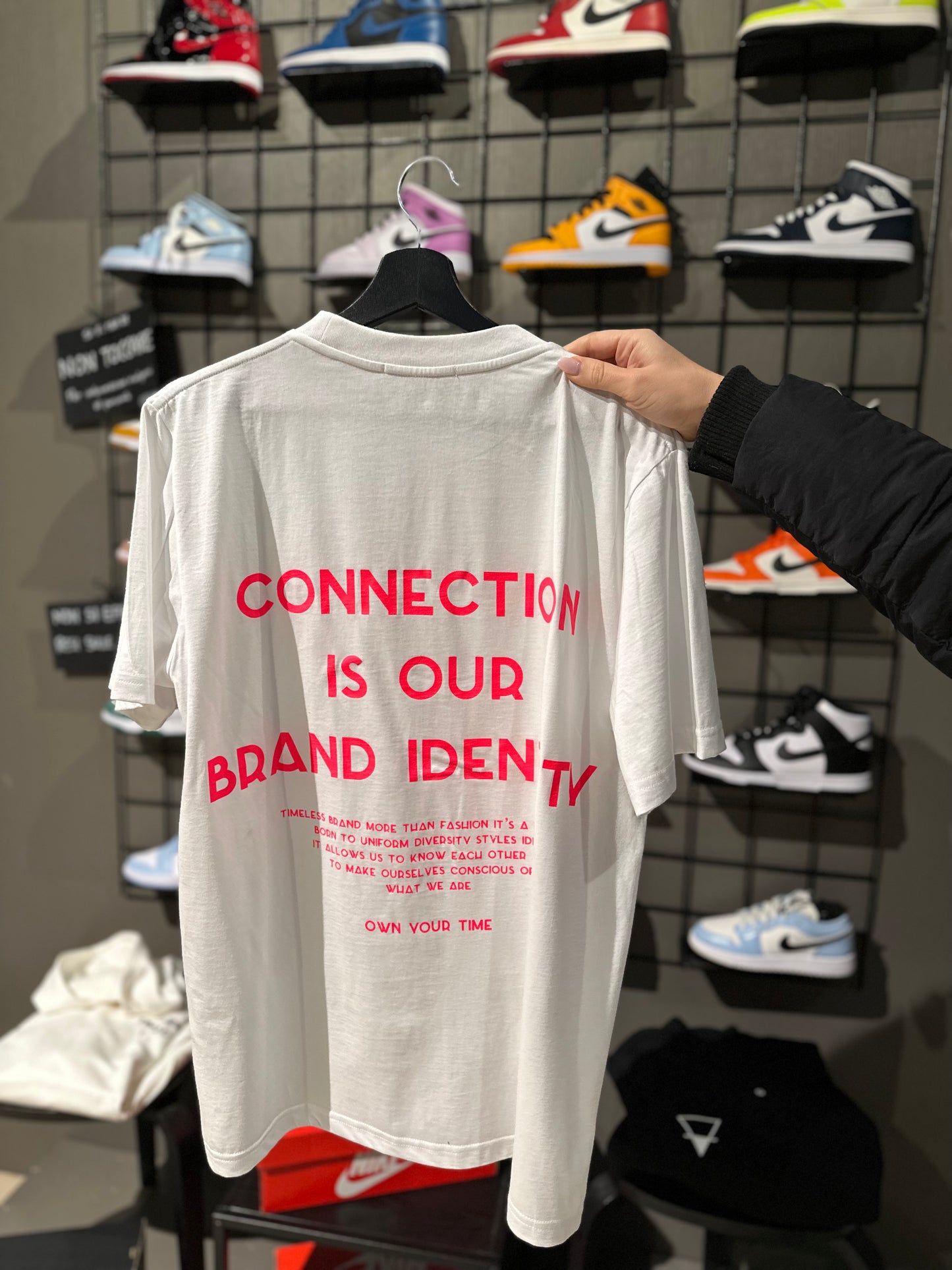 T-SHIRT CONNECTION